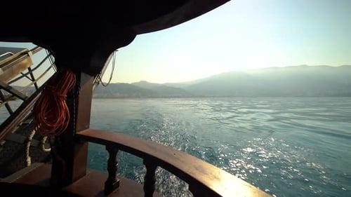 Video von Bord eines alten Segelschiffs