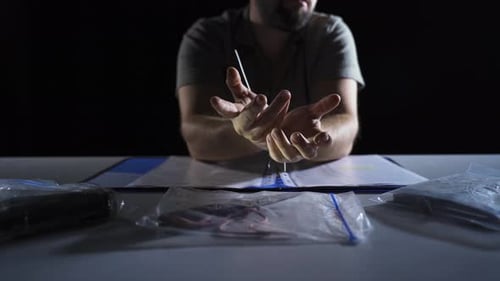 Criminoso que cometeu assalto à mão armada.