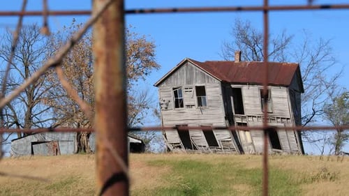 4K Dolly Abandoned Farm House