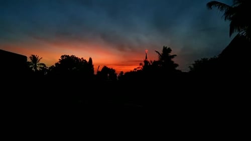 Sonnenuntergang und Sonnenaufgang