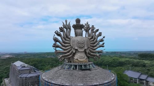 Thousand Hands Guanshiyin Bodhisattva em Taiwan, de perto