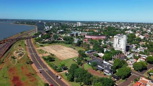 Drone push in over Parque La Cantera and Hospital Escuela Dr Ramón Madariaga in Posadas Misiones