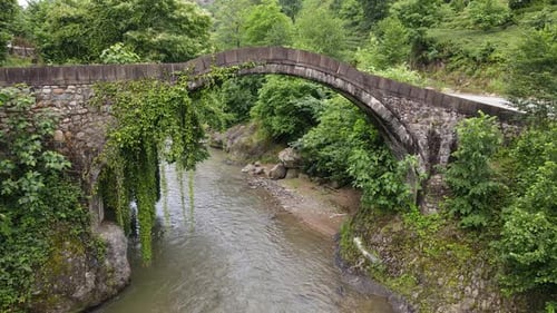 Ponte em Arco de Pedra