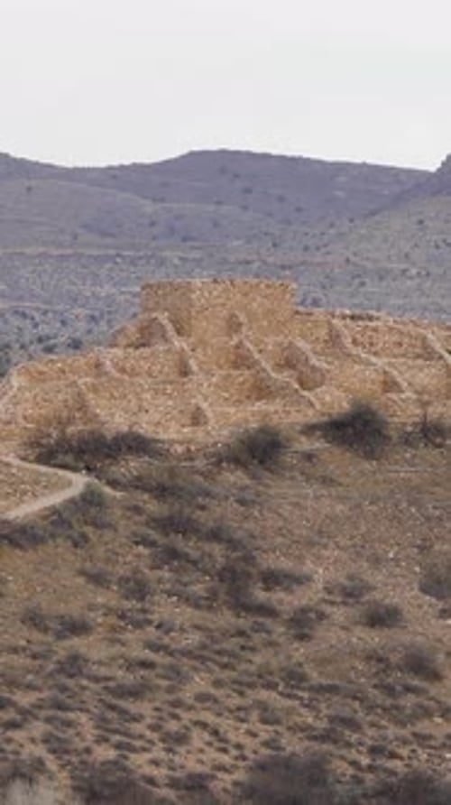 Vertical Video Tuzigoot National Monument Zoom Out