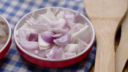 Raw Ingredients: Minced and Sliced Onions in Bowl