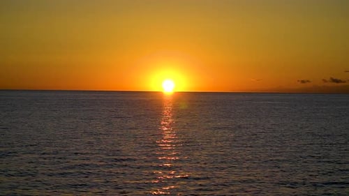 Sonnenuntergang über dem See