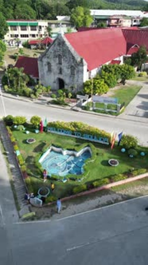 Vidéo aérienne de l'église Lazi Lazi, province de Siquijor, Philippines