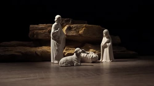 Nativity Scene with Mary, Joseph and Lamb