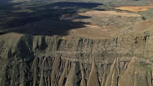 Erleben Sie die unglaublichen geologischen Formationen der Kanarischen Inseln