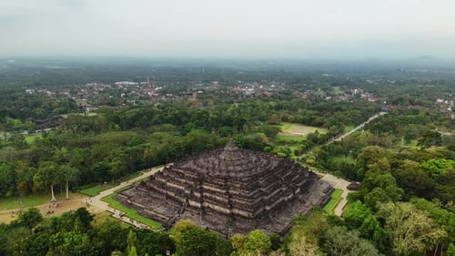 Enthüllung des Borobudur-Tempels in Zentral-Java