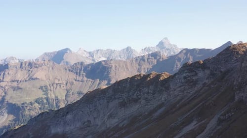 4K MOUNTAIN VISTA | ALPES BAVAROISES
D-LOG REC709 - Parfait pour l'étalonnage des couleurs !
23 976 images par seconde
Une beauté
