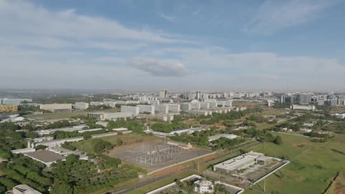 Morgenaufnahme der Stadtarchitektur und der Regierungsgebäude von Brasilia