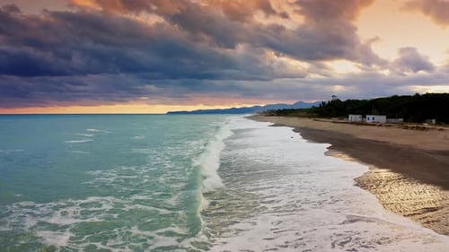 Relaxing View of Ocean Waves