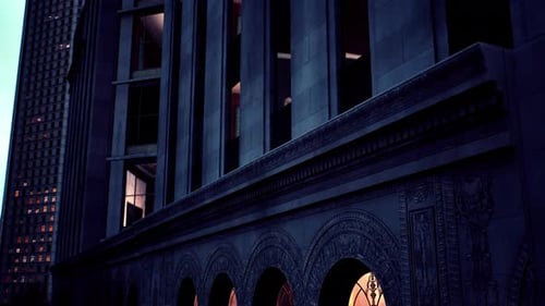 Edificio histórico con reloj