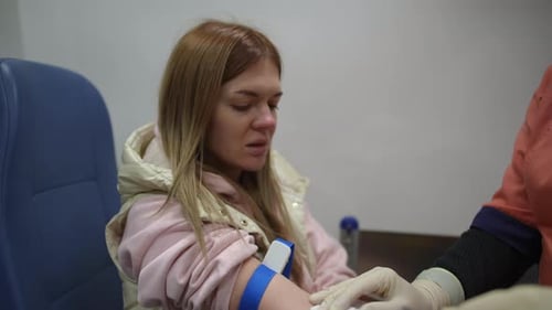 The Ambulance Doctor Gave an Injection to the Patient and Asked Him to Bend His Arm at the Elbow and