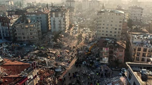 Terremoto y desastre