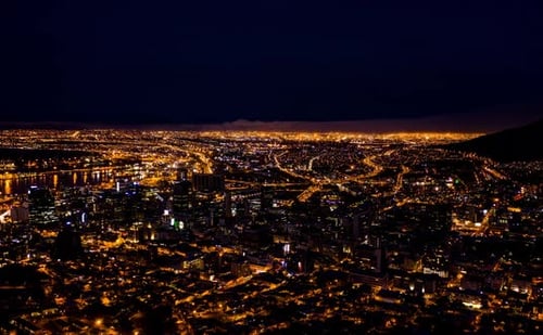 This city comes alive at nighttime