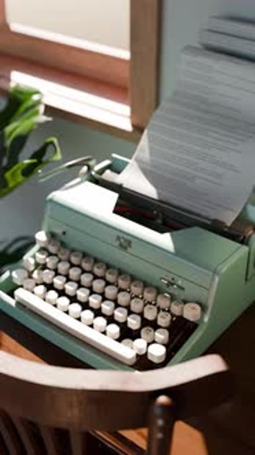 Crazy Mecanical Typing Machine Animation