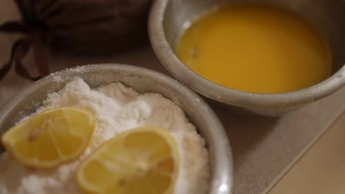 Découvrez la grande variété d'ingrédients à base d'agrumes, parfaits pour la cuisine et la pâtisserie