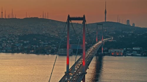 4K-Luftaufnahmen der Stadt Istanbul und der Brücke, Türkei