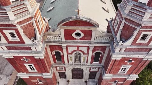 Birds eye view of the Shrine of St. Joseph Catholic Cathedral Church in Downtown Saint Louis, Missou