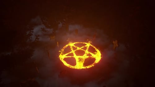 Halloween. Brennendes Pentagramm auf einem verlassenen, alten Friedhof, in einem Wald
.