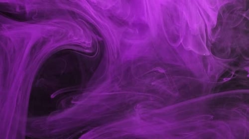 Violette Whirlpool-Tinte mit heller Rauchfarbe, Wolkenunschärfe