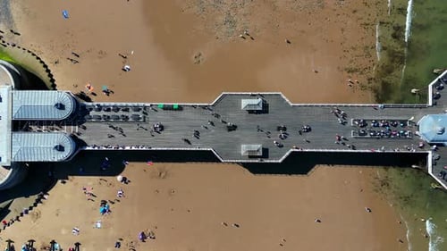 Cromer Pier, Cromer, Norfolk, United Kingdom. Vertical view of the pier from shore to the RNLI boath