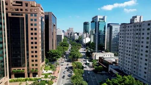 Cartão postal da Avenida Faria Lima do centro da cidade de São Paulo, Brasil.