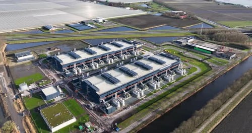 centro de datos en los Países Bajos, hiperescalador, Internet, datos, informática, nubes y servidor.