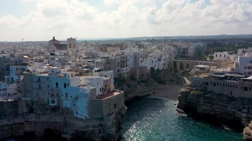 Spectacular cityscape of Polignano a Mare town, Puglia region, Italy, Europe. Polignano Al Mare, sce