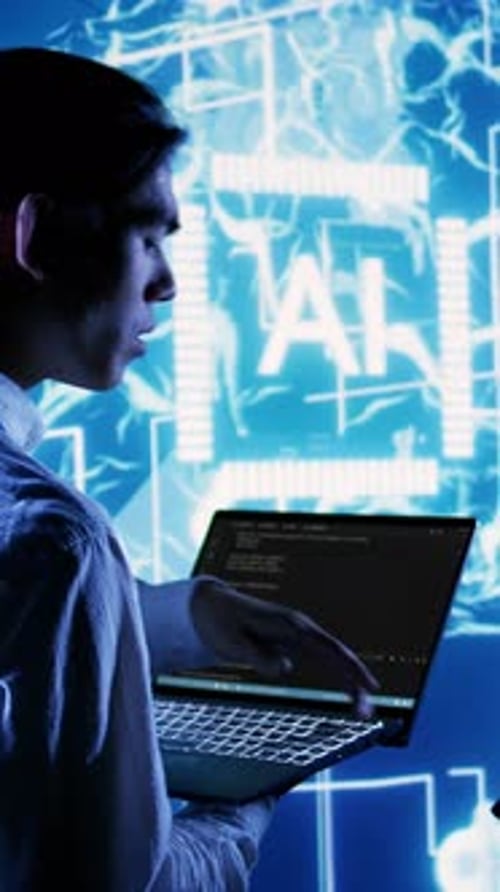 Mitglieder des Vertical Video Teams führen KI-Code im Rechenzentrum aus