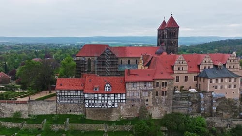 Vue aérienne du château et de la collégiale de Quedlinburg, Allemagne
