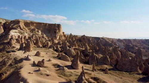 Cheminées et montagnes féeriques en Cappadoce Dream Valley
