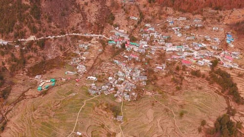 Experience the beauty of village of uttrakhand sari