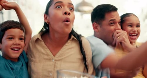 Family of Four Reacts to Onscreen Entertainment