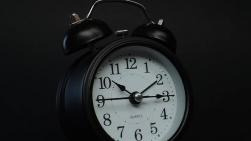 Alte tickende Uhr Uhd
