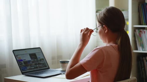 Teenage Schoolgirl Was Tired of Studying Online