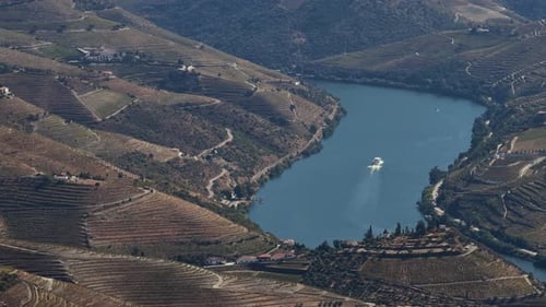 Boot im Douro-Tal