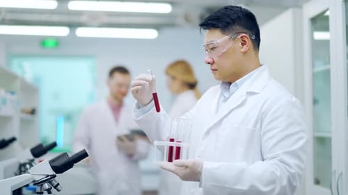 scientist, laboratory, portrait, microbiology, biochemistry, pharmacology, high tech, healthcare,