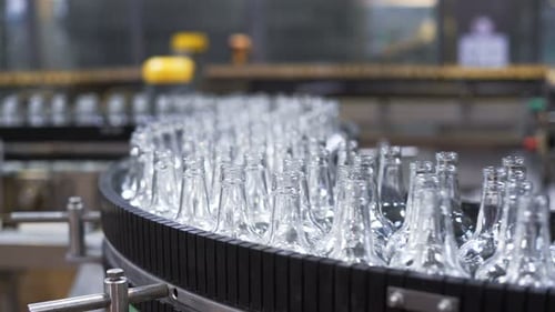 Ligne d'usine automatisée de bandes transporteuses de bouteilles