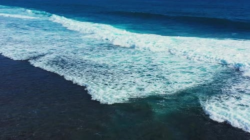 Waves Foaming in the Blue Ocean