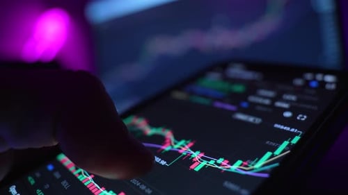 Financial Data Analysis on Smartphone with Stock Chart