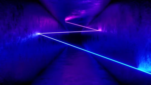 Un laser se déplaçant dans un tunnel rectangulaire. Animation en boucle infinie