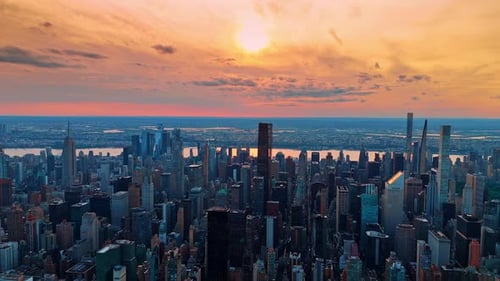 Footage above the beautiful scenery of Manhattan in New York, USA.