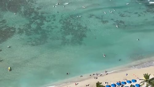 Vista aérea da praia de Waikiki, Honolulu, Havaí.