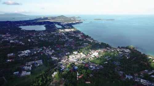 Fly towards Chaweng on Koh Samui, Thailand