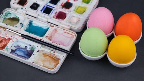 eggs coloring