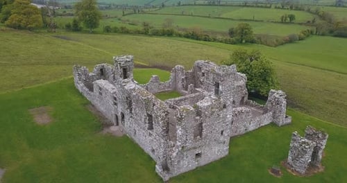 Hill of Slane se considera tradicionalmente como el lugar donde San Patricio encendió el primer Pascal Fire en