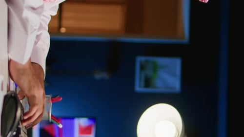 Vertical Video Investor Employee Looks at Market Shares